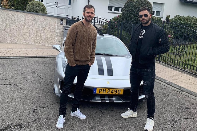 Without Cristiano Ronaldo, Juventus still has a huge car collection that makes many people dazzle - Photo 14.